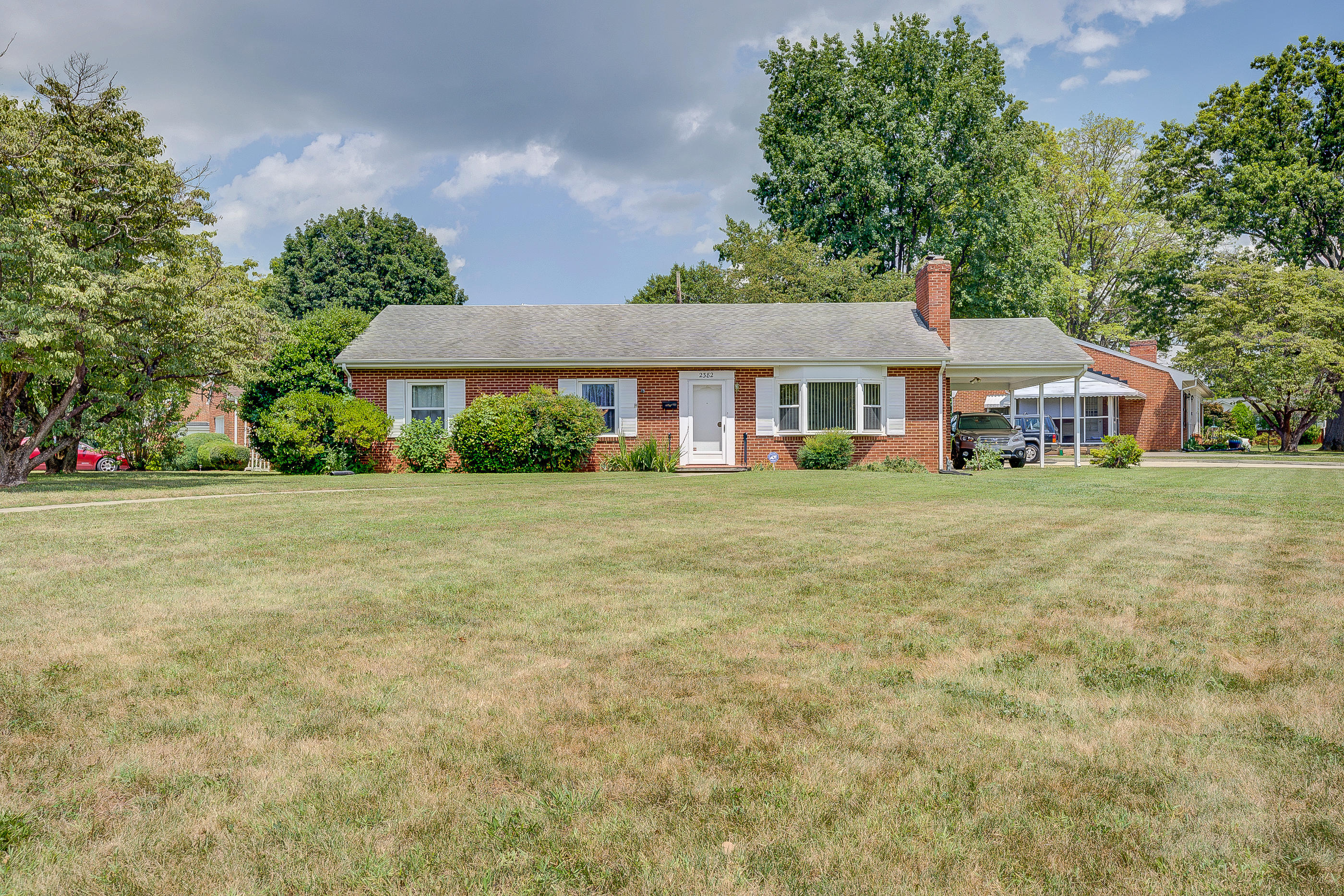 2382 Howard Road Southwest Roanoke, VA 24015 - Photo 1 of 7 2382 Howard Rd SW