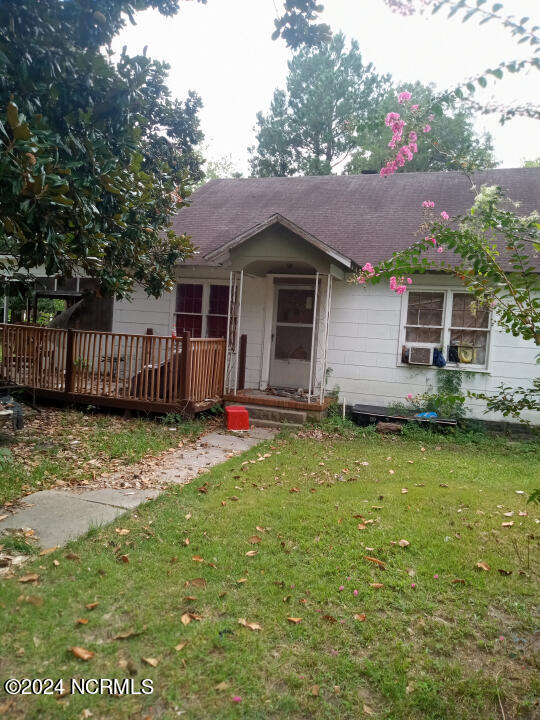 210 Renaldi Street Elizabethtown, NC 28337 - Photo 1 of 5 Primary