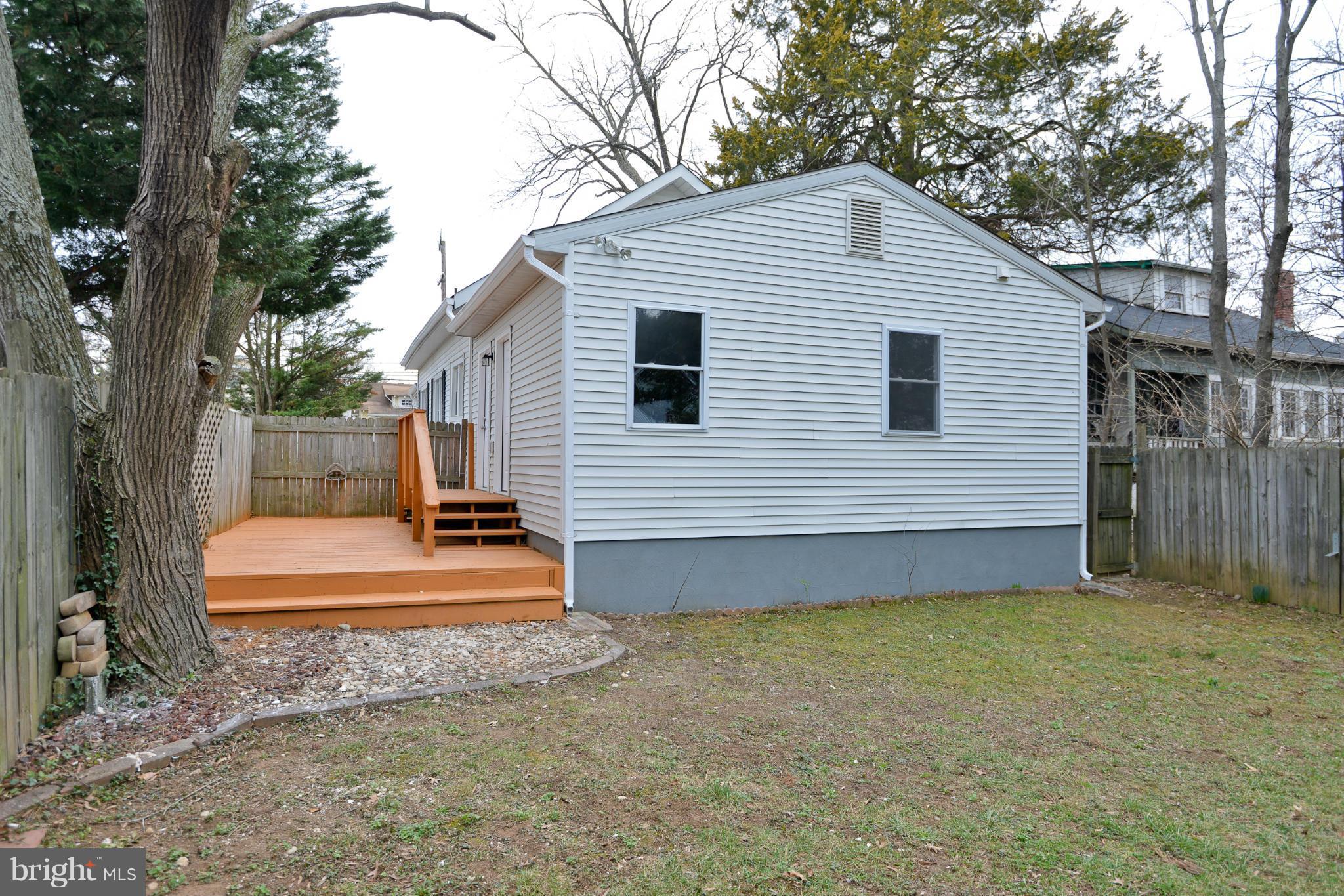 4902 Decatur Street Hyattsville, MD 20781 - Photo 28 of 30 Exterior (Rear)