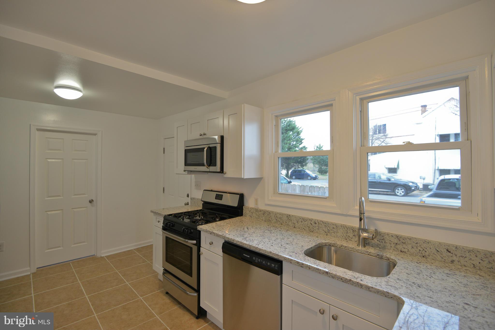 4902 Decatur Street Hyattsville, MD 20781 - Photo 8 of 30 Kitchen