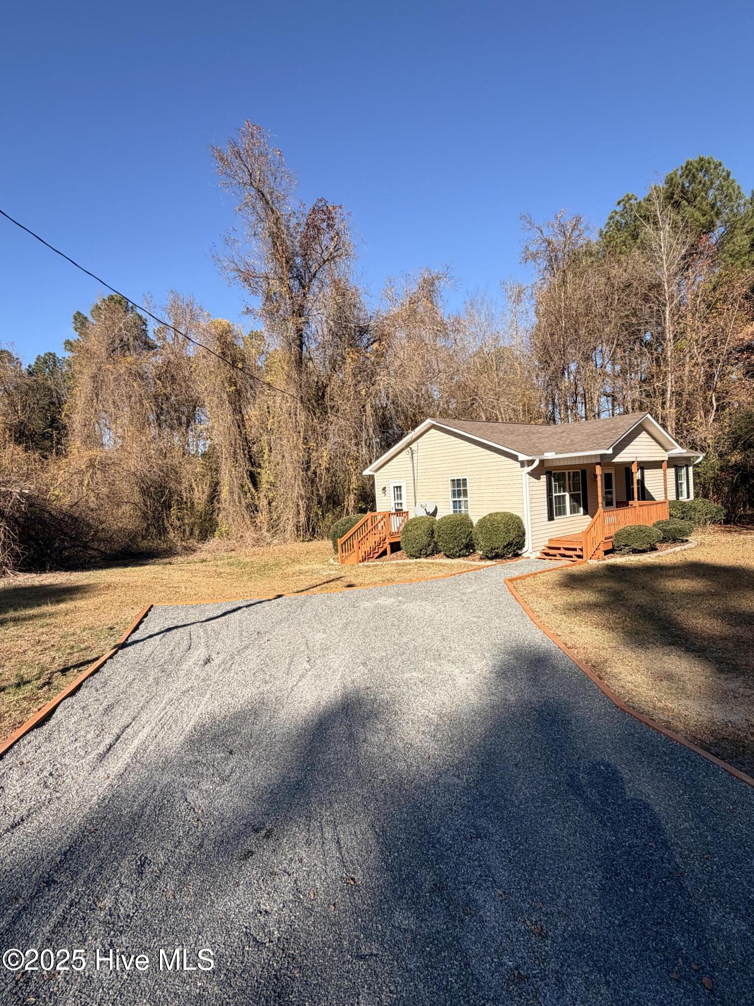 112 Madison Road Carthage, NC 28327 - Photo 3 of 16 Gallery Image 3