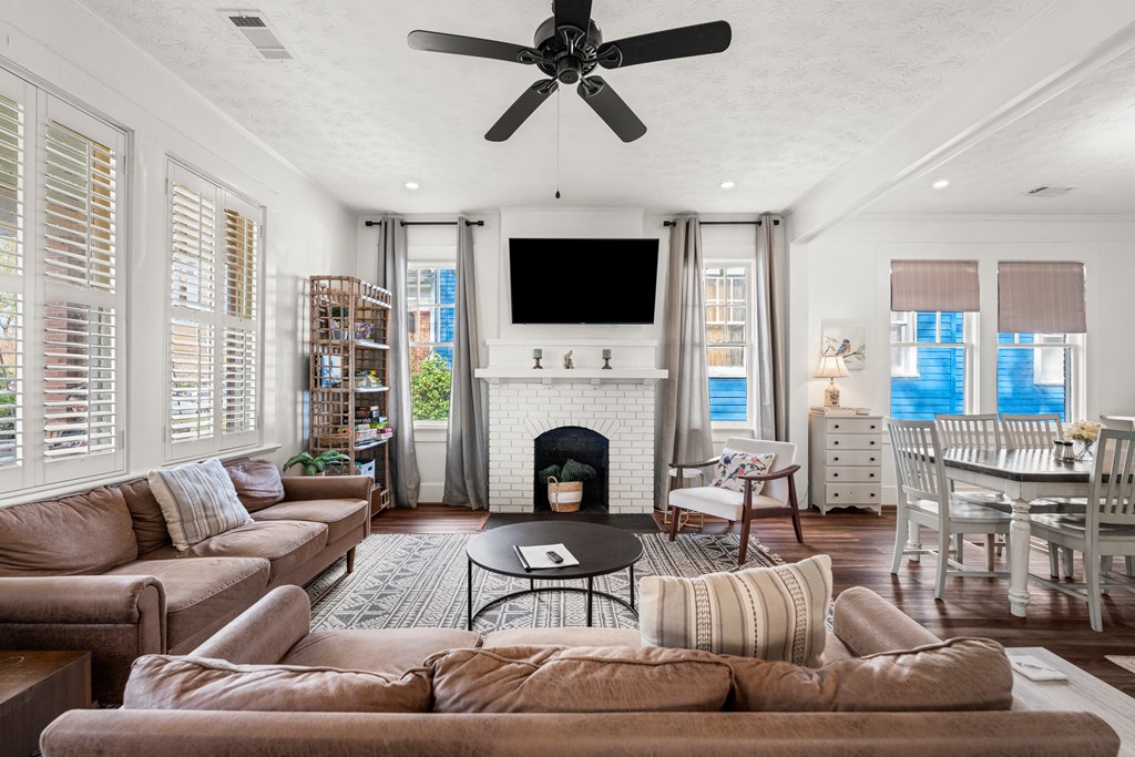 820 2nd Avenue Columbus, GA 31901 - Photo 5 of 28 a living room with furniture fireplace and flat screen tv