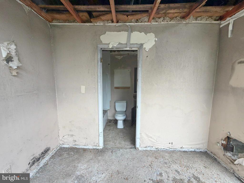 2039 Wintergreen Place Rosedale, MD 21237 - Photo 23 of 46 a view of an empty room