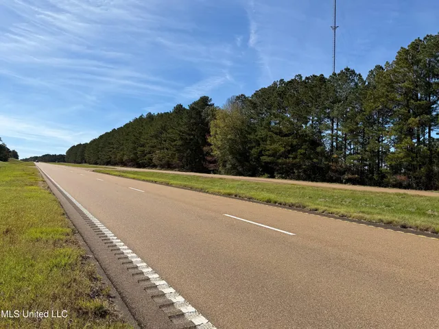 $150,260 | Hwy-25 Street North, Carthage, MS 39051