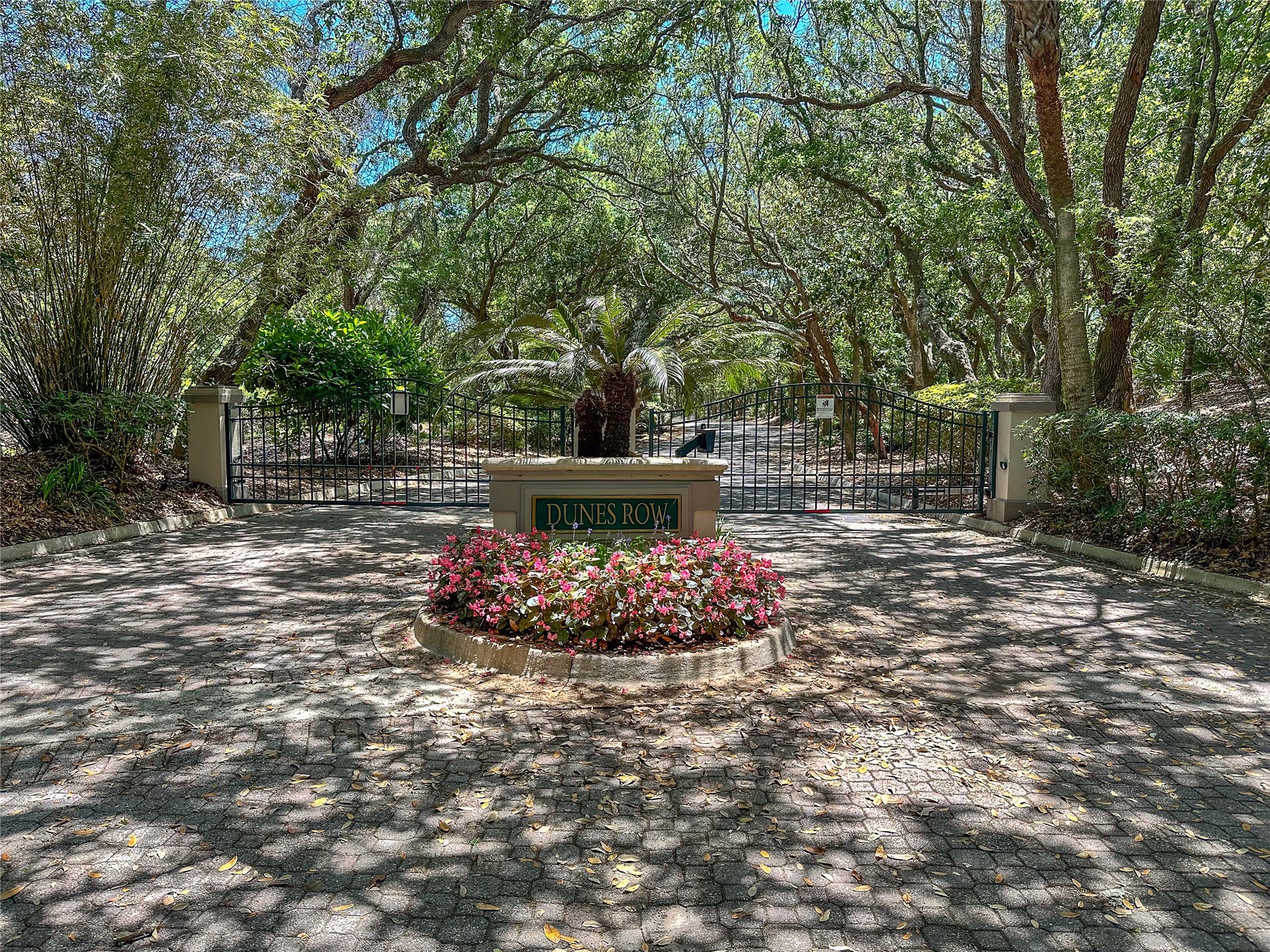 28 Dunes Row Fernandina Beach, FL 32034 - Photo 24 of 99 Dunes Row gated entry
