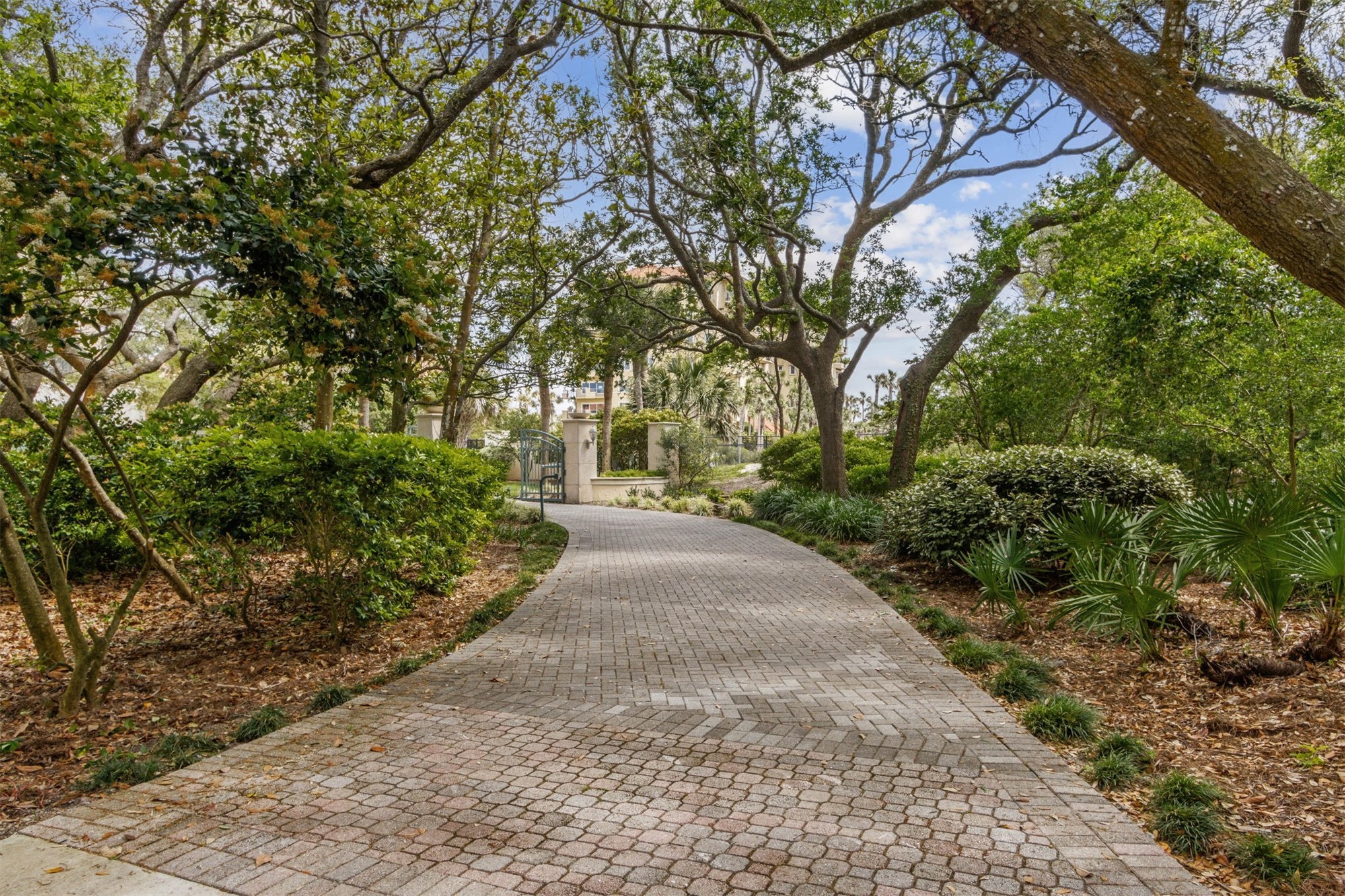28 Dunes Row Fernandina Beach, FL 32034 - Photo 25 of 99 Private gated entry to the property