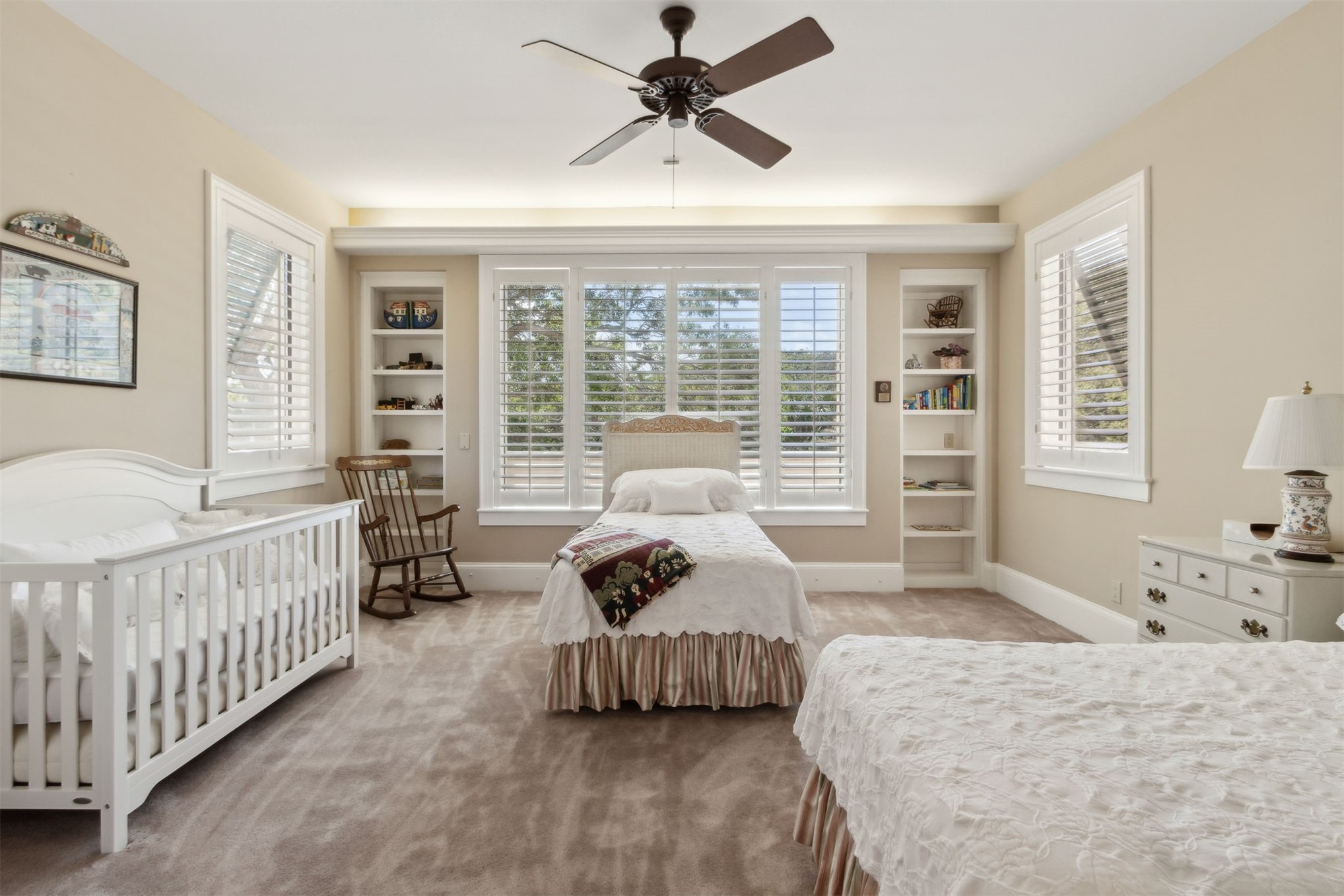 28 Dunes Row Fernandina Beach, FL 32034 - Photo 63 of 96 a bedroom with a bed and wooden floor