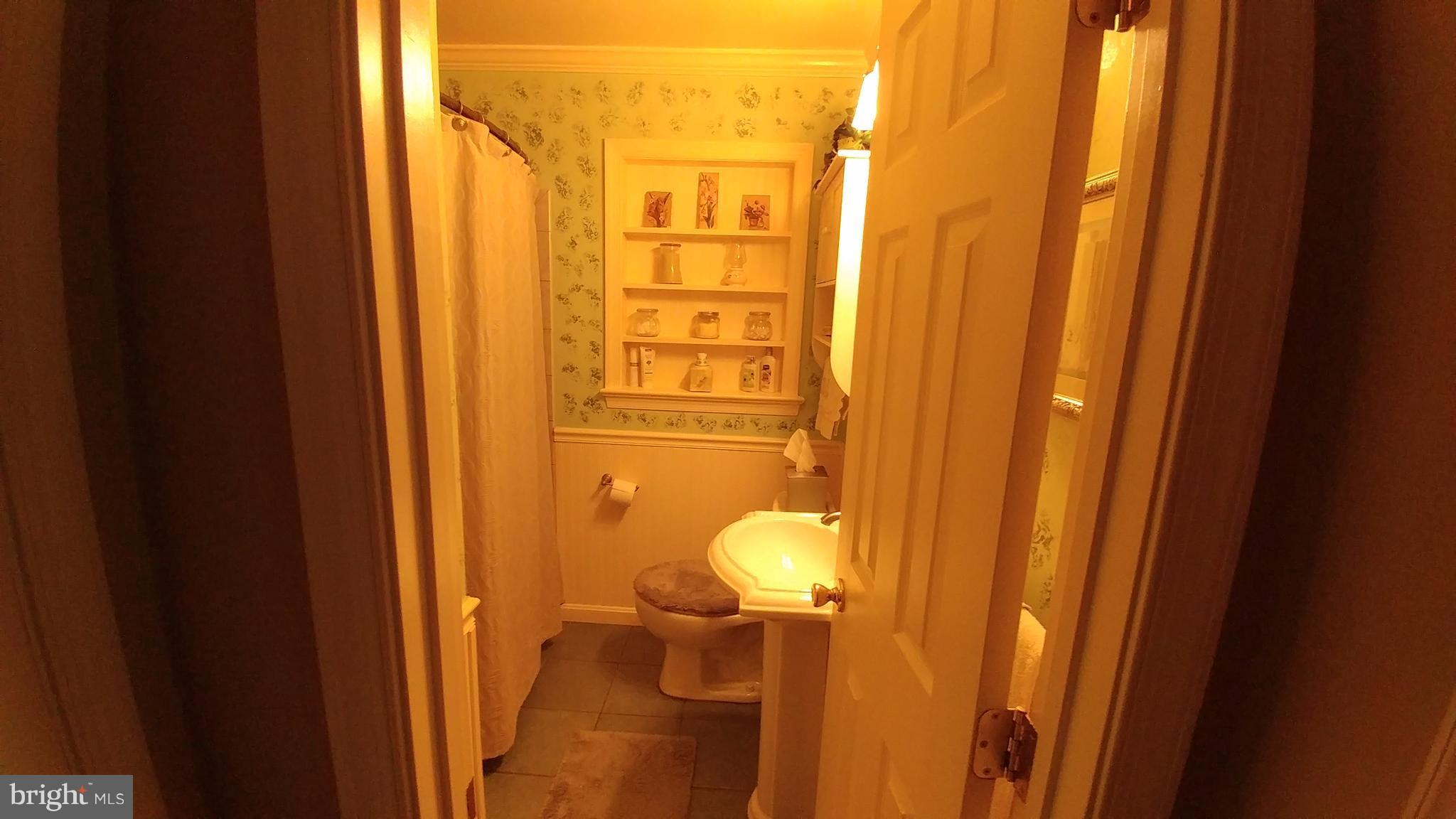 4107 Addison Road Fairfax, VA 22030 - Photo 4 of 24 Bath