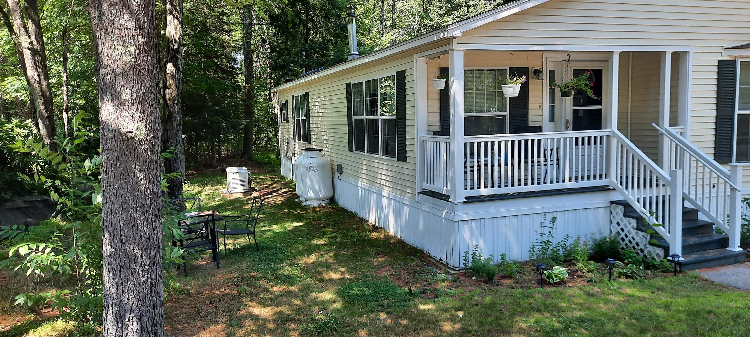 96 Eagle Drive Rochester, NH 03868 - Photo 3 of 34