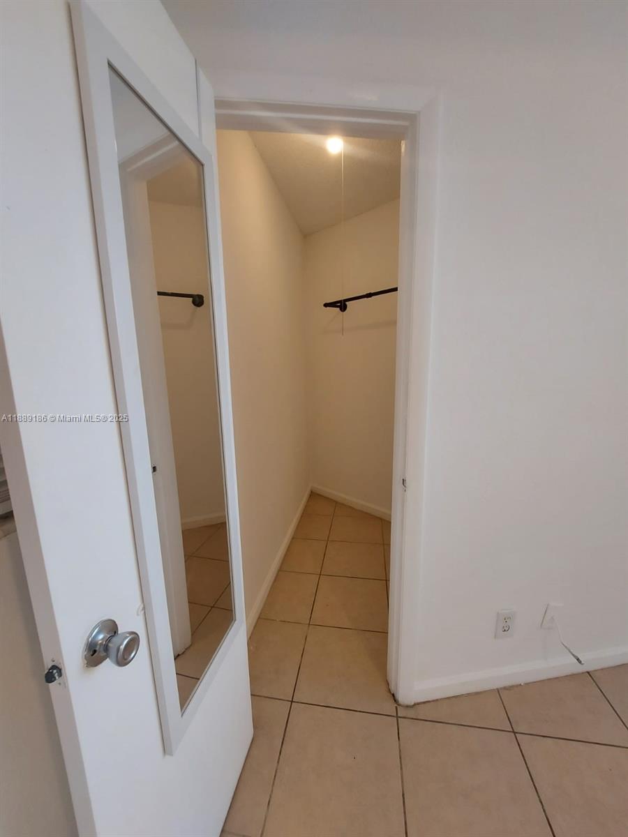 978 Southwest 10th Drive, Unit 9 Pompano Beach, FL 33060 - Photo 11 of 13