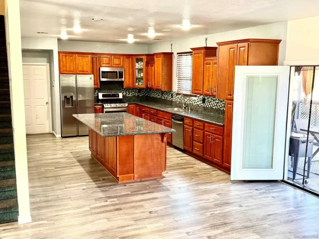 $630,000 | 5873 Monterey Place, Palmdale, CA 93552