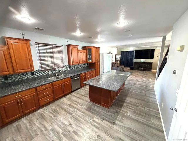 $630,000 | 5873 Monterey Place, Palmdale, CA 93552