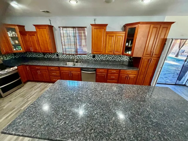 $630,000 | 5873 Monterey Place, Palmdale, CA 93552