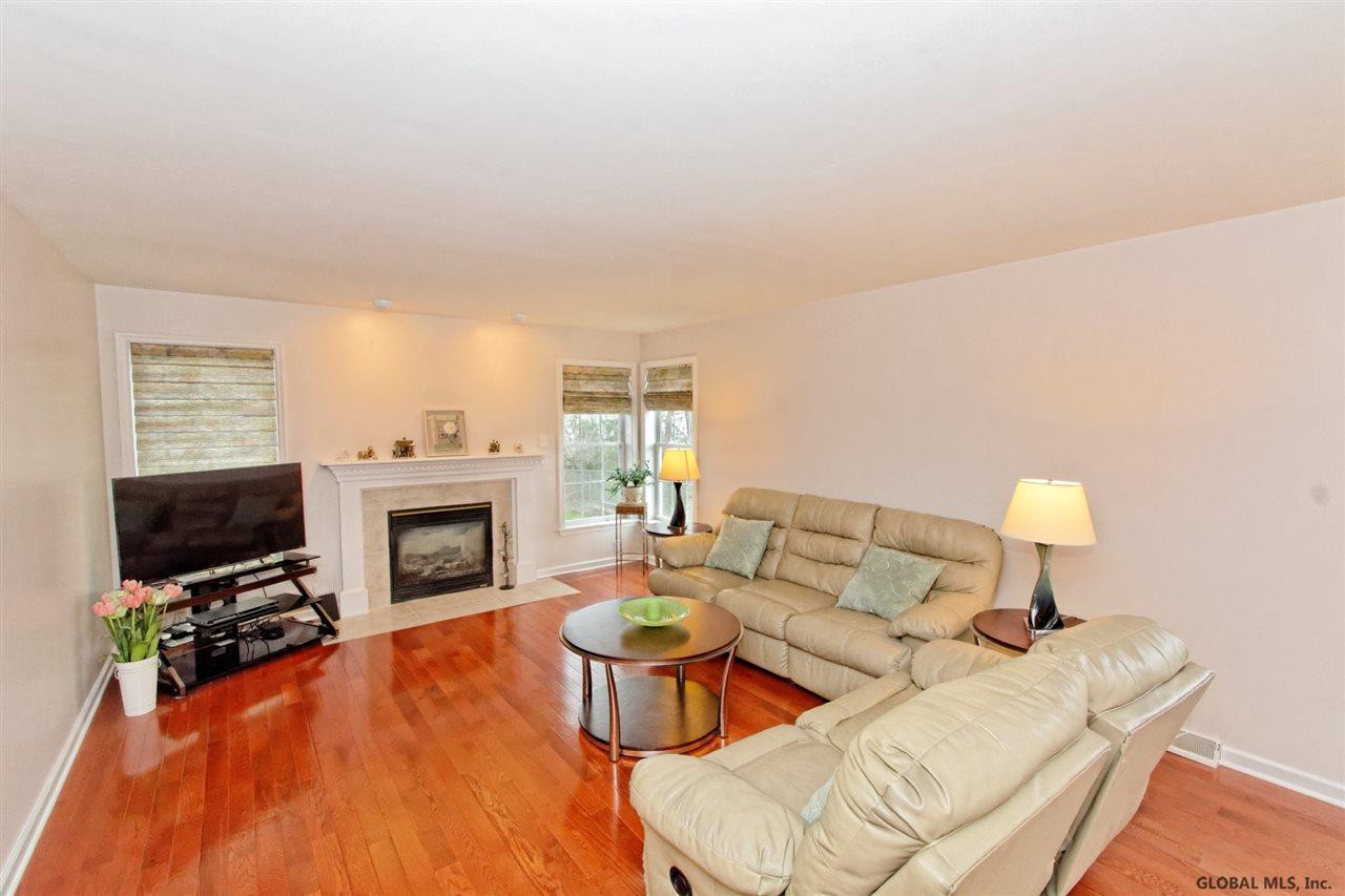 5 Worthington Road Schenectady, NY 12303 - Photo 11 of 25 Photo 11
