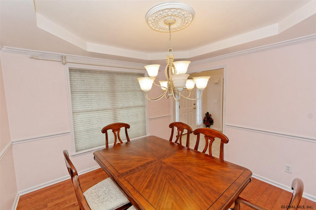 5 Worthington Road Schenectady, NY 12303 - Photo 4 of 25 Photo 4