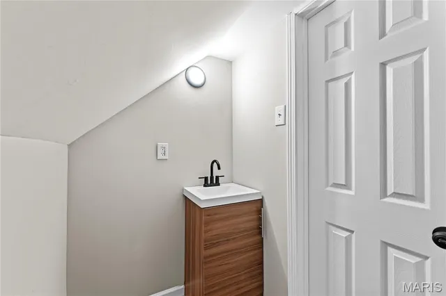 $115,000 | 6908 Alberici Avenue, St. Louis, MO 63121