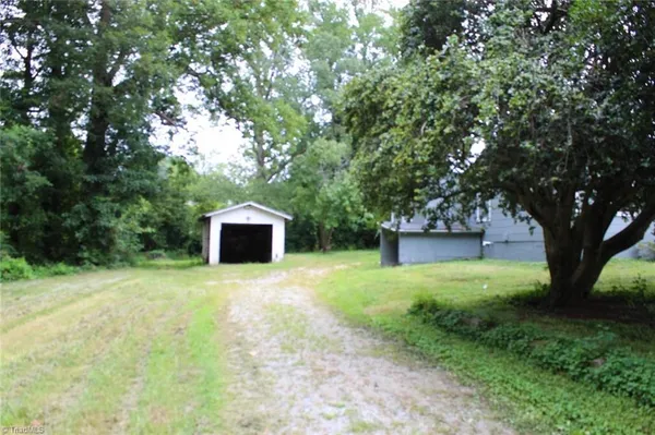 $1,250 | 197 Spring Garden Circle, High Point, NC 27260