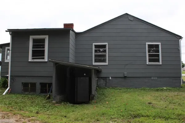 $1,250 | 197 Spring Garden Circle, High Point, NC 27260