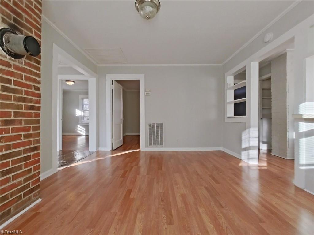 197 Spring Garden Circle High Point, NC 27260 - Photo 5 of 16