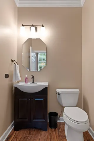 $329,000 | 745 Dillon Court, Grayslake, IL 60030