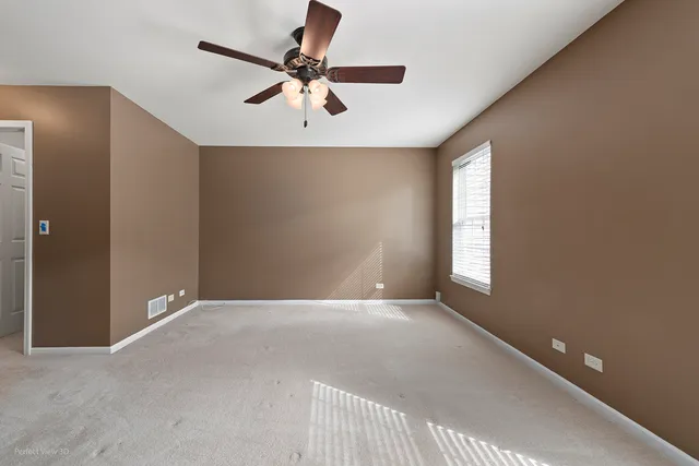 $329,000 | 745 Dillon Court, Grayslake, IL 60030