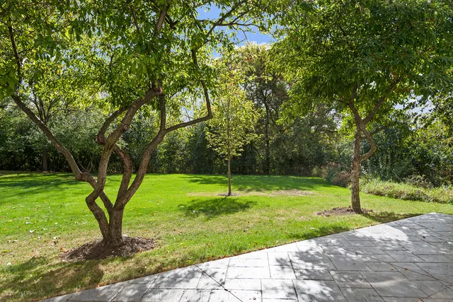 $329,000 | 745 Dillon Court, Grayslake, IL 60030