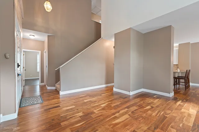 $329,000 | 745 Dillon Court, Grayslake, IL 60030