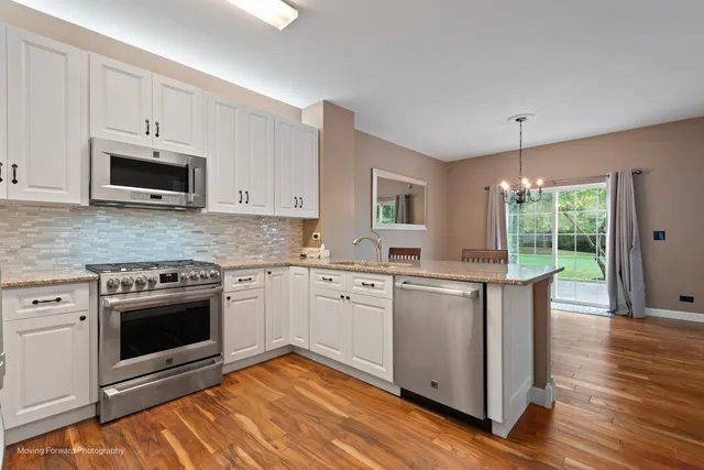 $329,000 | 745 Dillon Court, Grayslake, IL 60030