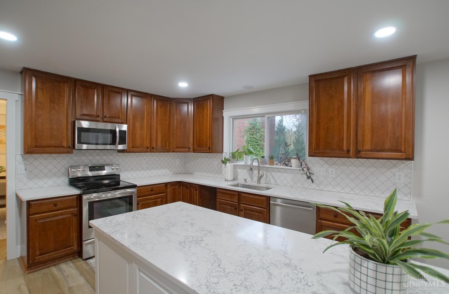 4621 Spring Valley Circle Mason, OH 45040 - Photo 15 of 65