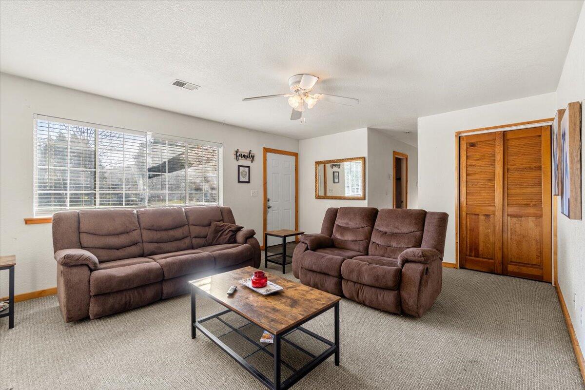 1065 Riverside Drive Rio Dell, CA 95562 - Photo 6 of 32