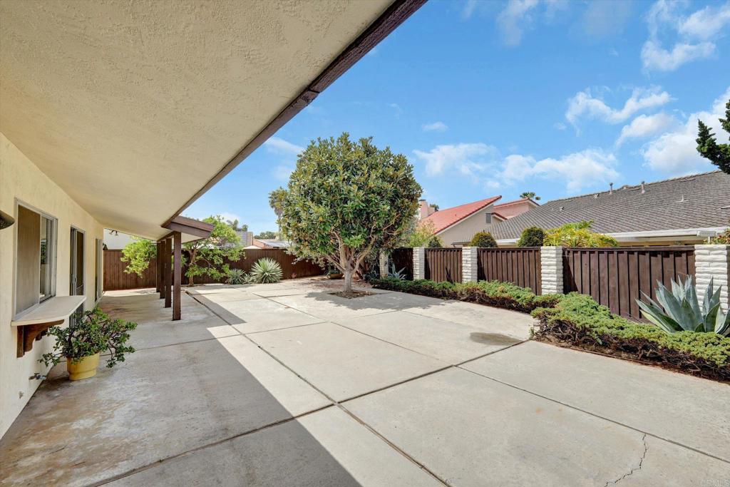 16138 Via Madera Circa West Rancho Santa Fe, CA 92091 - Photo 24 of 30