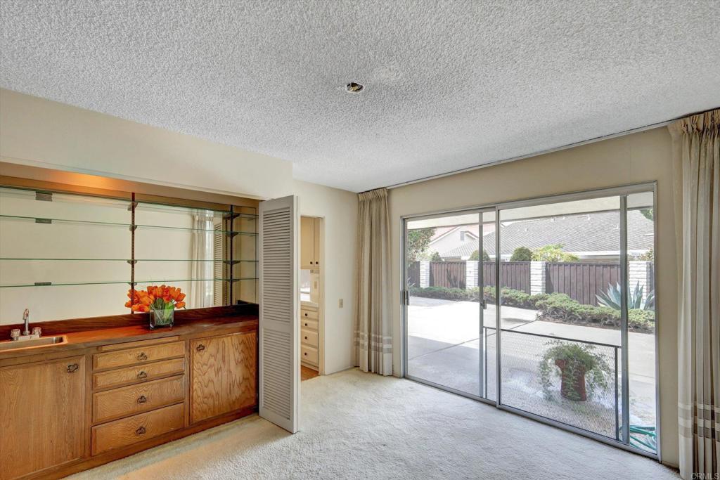 16138 Via Madera Circa West Rancho Santa Fe, CA 92091 - Photo 8 of 30