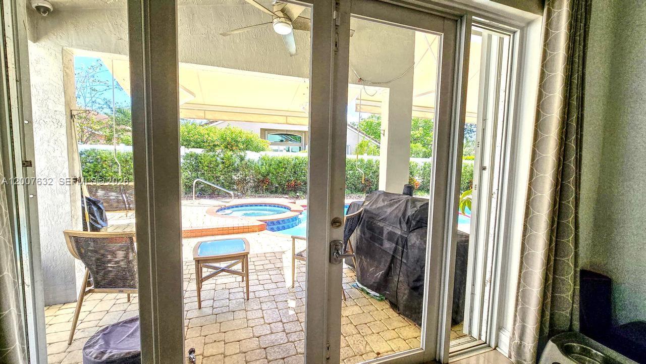 18920 Southwest 29th Street Miramar, FL 33029 - Photo 4 of 37 Rear Door