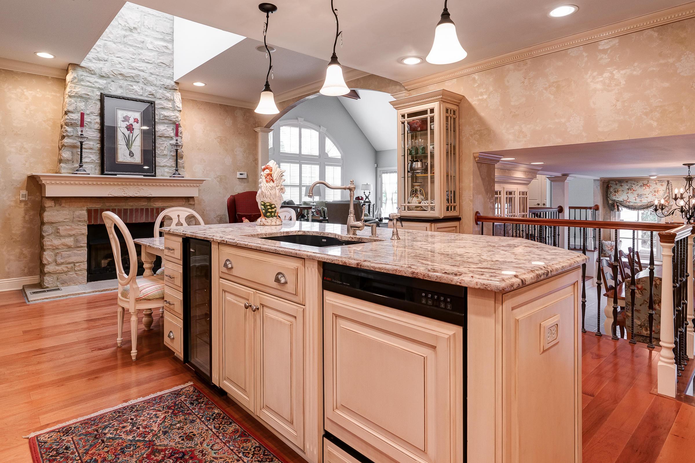 2185 Sheringham Road Columbus, OH 43220 - Photo 13 of 54 Gallery Image 13