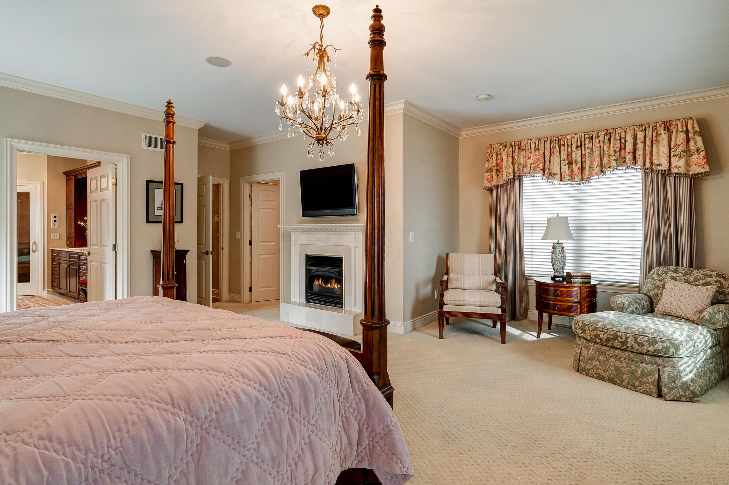 2185 Sheringham Road Columbus, OH 43220 - Photo 26 of 54 Gallery Image 26