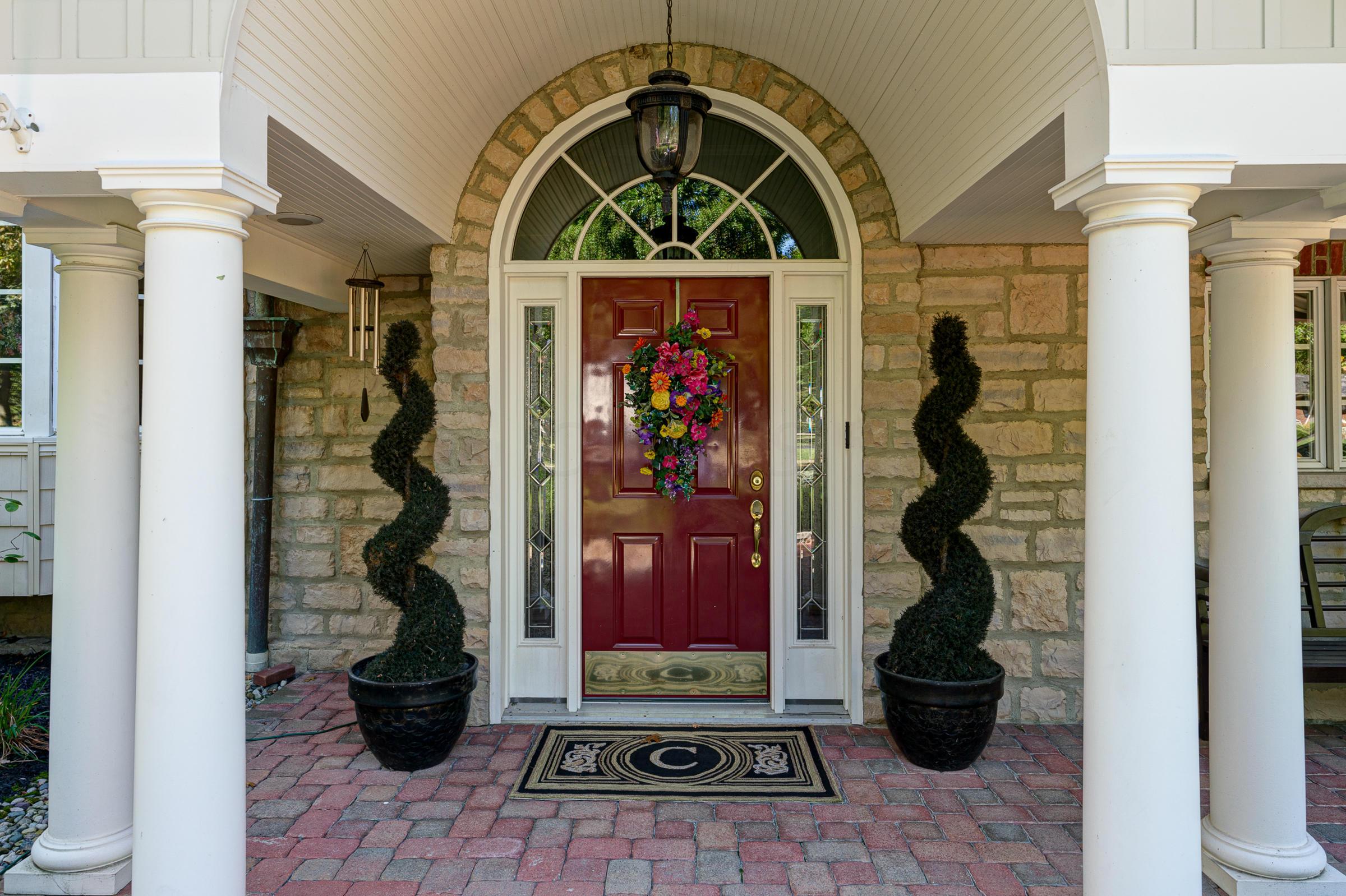 2185 Sheringham Road Columbus, OH 43220 - Photo 3 of 54 Gallery Image 3