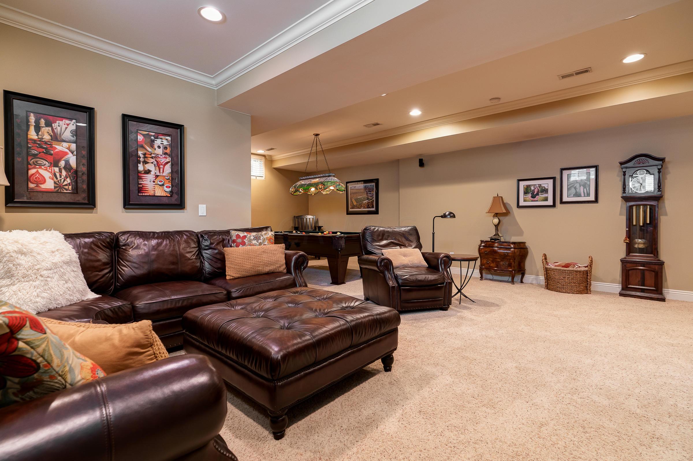 2185 Sheringham Road Columbus, OH 43220 - Photo 38 of 54 Gallery Image 38