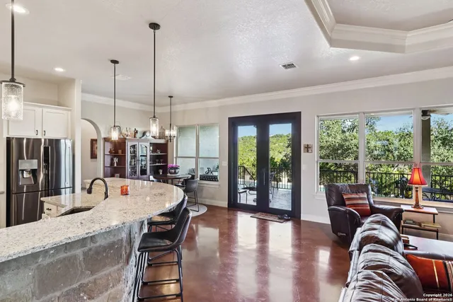 $800,000 | 156 Pr 2771 Mico Tx 78056, Mico, TX 78056