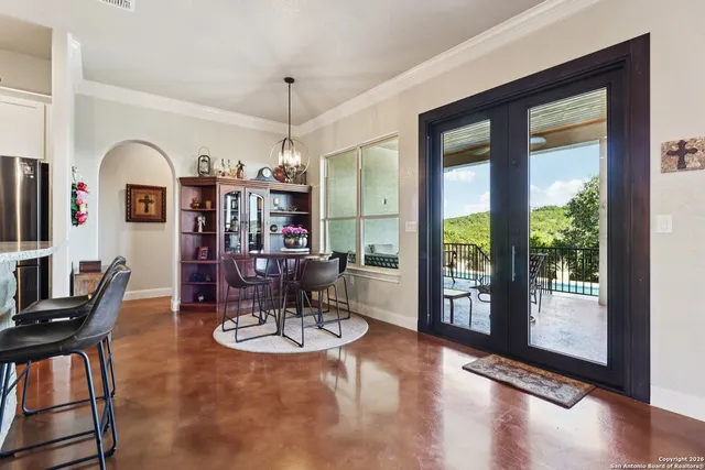 $800,000 | 156 Pr 2771 Mico Tx 78056, Mico, TX 78056