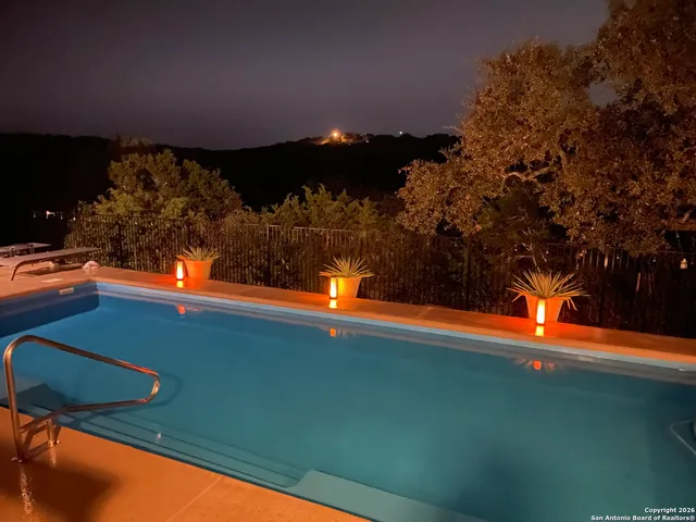 $800,000 | 156 Pr 2771 Mico Tx 78056, Mico, TX 78056