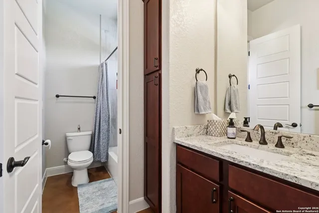 $800,000 | 156 Pr 2771 Mico Tx 78056, Mico, TX 78056