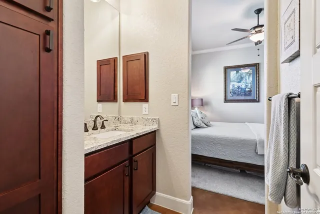 $800,000 | 156 Pr 2771 Mico Tx 78056, Mico, TX 78056