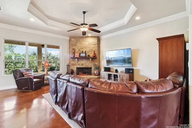 $800,000 | 156 Pr 2771 Mico Tx 78056, Mico, TX 78056