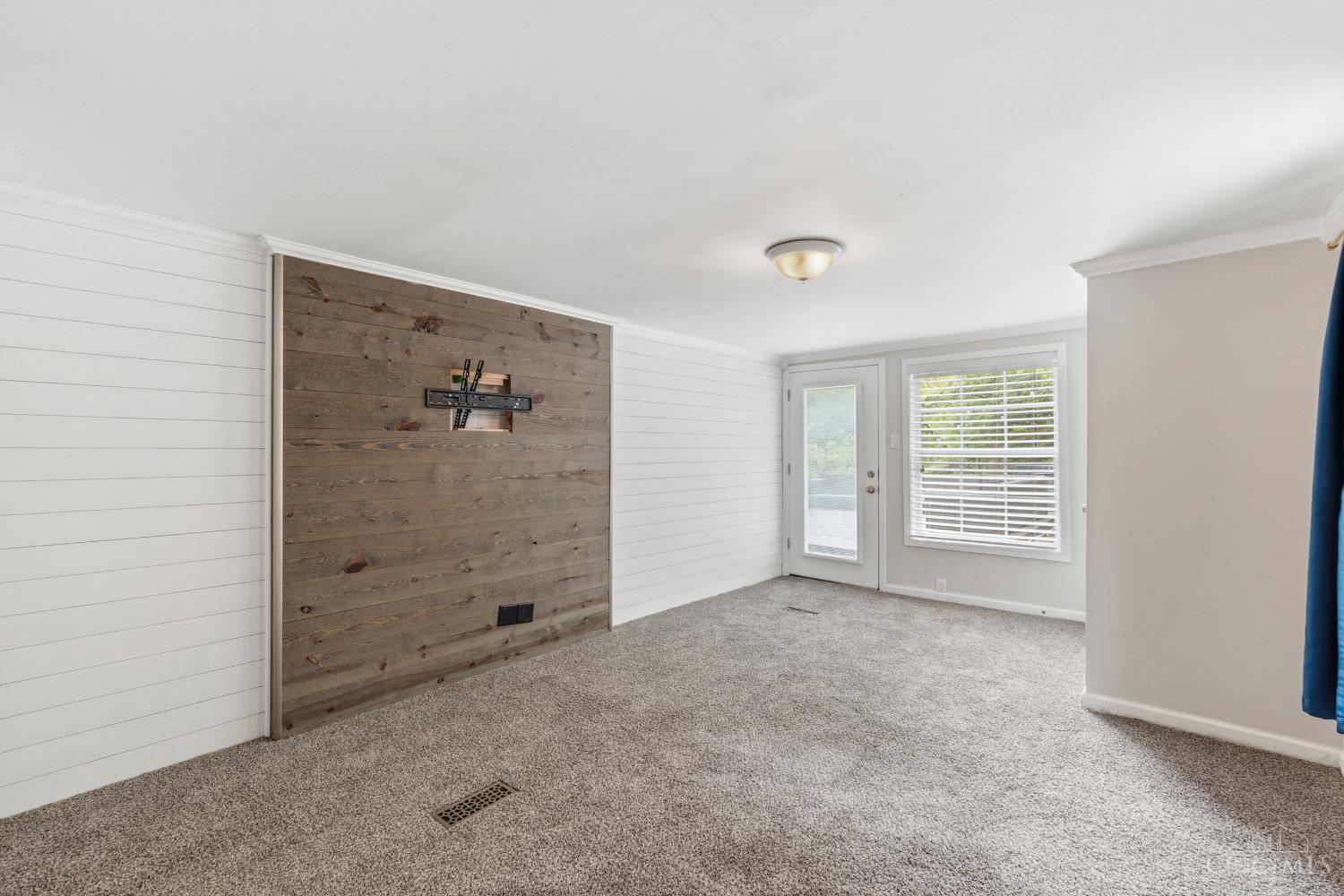 4261 Walton Creek Road Cincinnati, OH 45243 - Photo 13 of 31