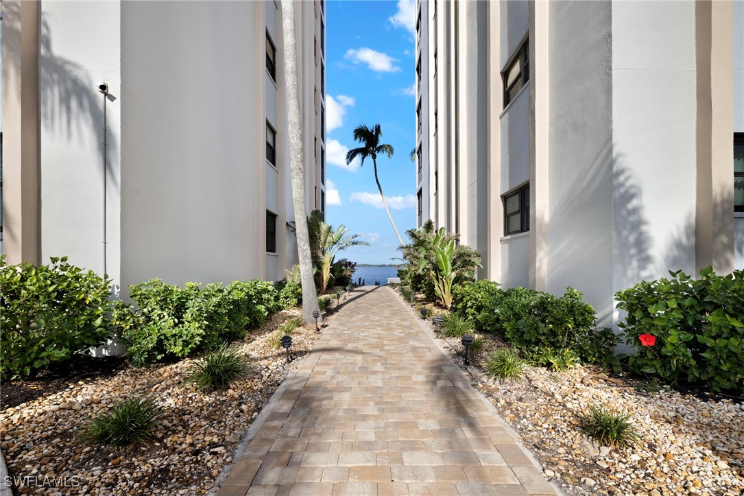 1925 Clifford Street, Unit 403 Fort Myers, FL 33901 - Photo 38 of 47