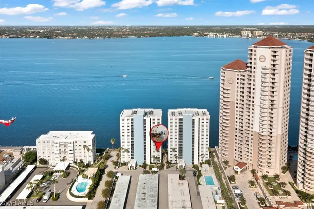 $399,000 | 1925 Clifford Street, Unit 403, Fort Myers, FL 33901