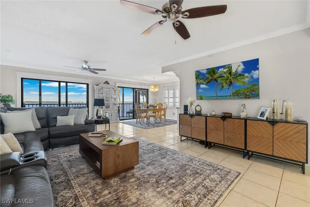 $399,000 | 1925 Clifford Street, Unit 403, Fort Myers, FL 33901