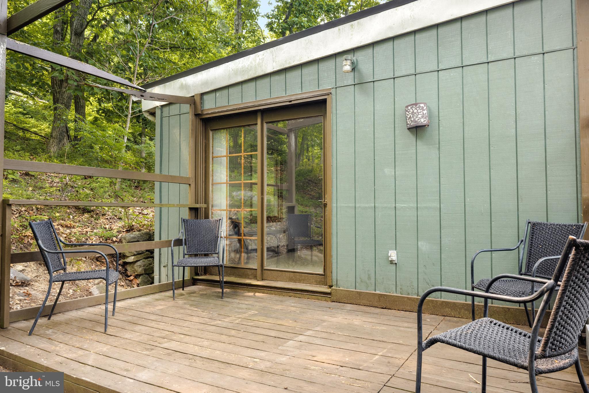 704 Valley View Road Harpers Ferry, WV 25425 - Photo 28 of 33