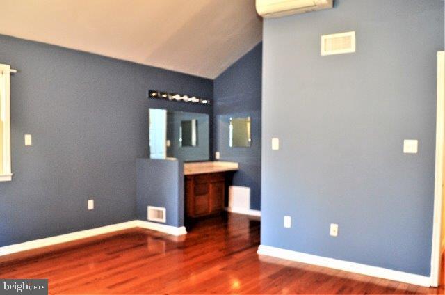 31 Gloucester Road Ocean Pines, MD 21811 - Photo 14 of 28 Master Bedroom b