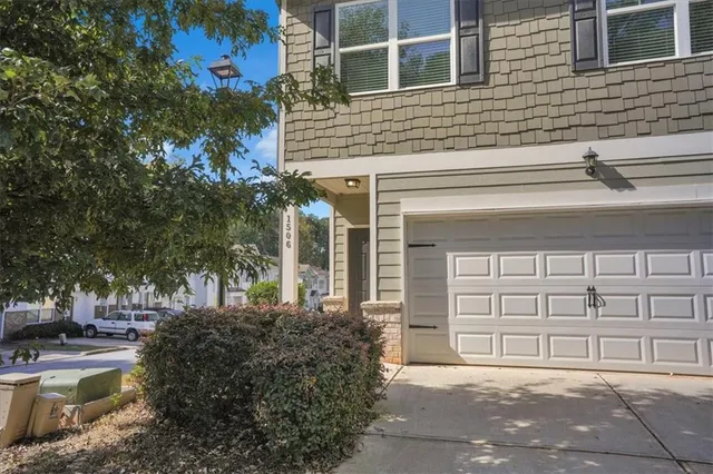 $385,000 | 1506 Ashbrooke Trace, Stone Mountain, GA 30083